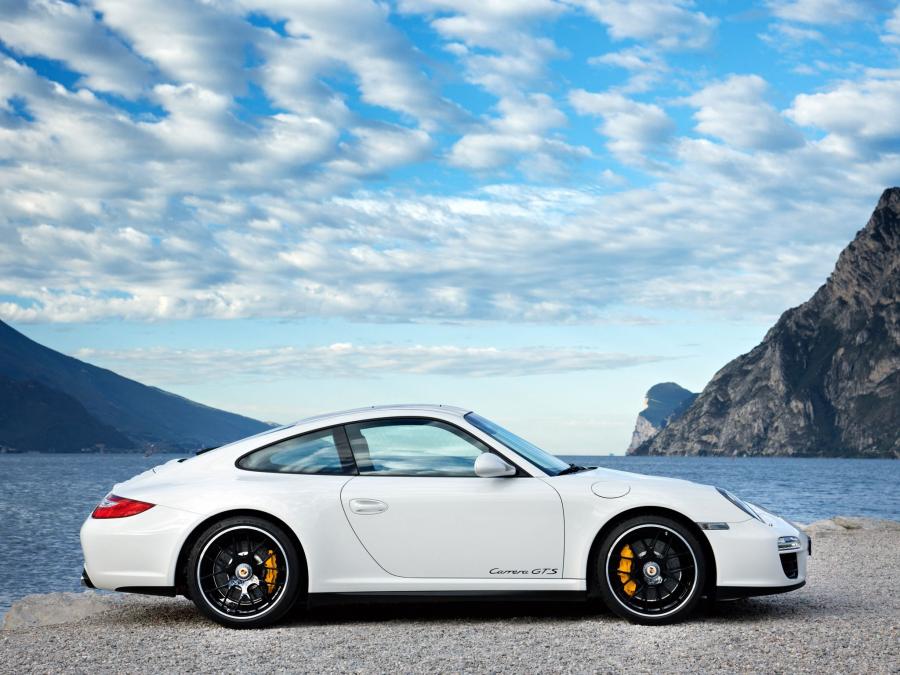 Porsche 911 Carrera GTS Coupe '2010